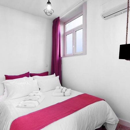 Crooked Floor House - 1St Floor Apartment Порто Екстериор снимка