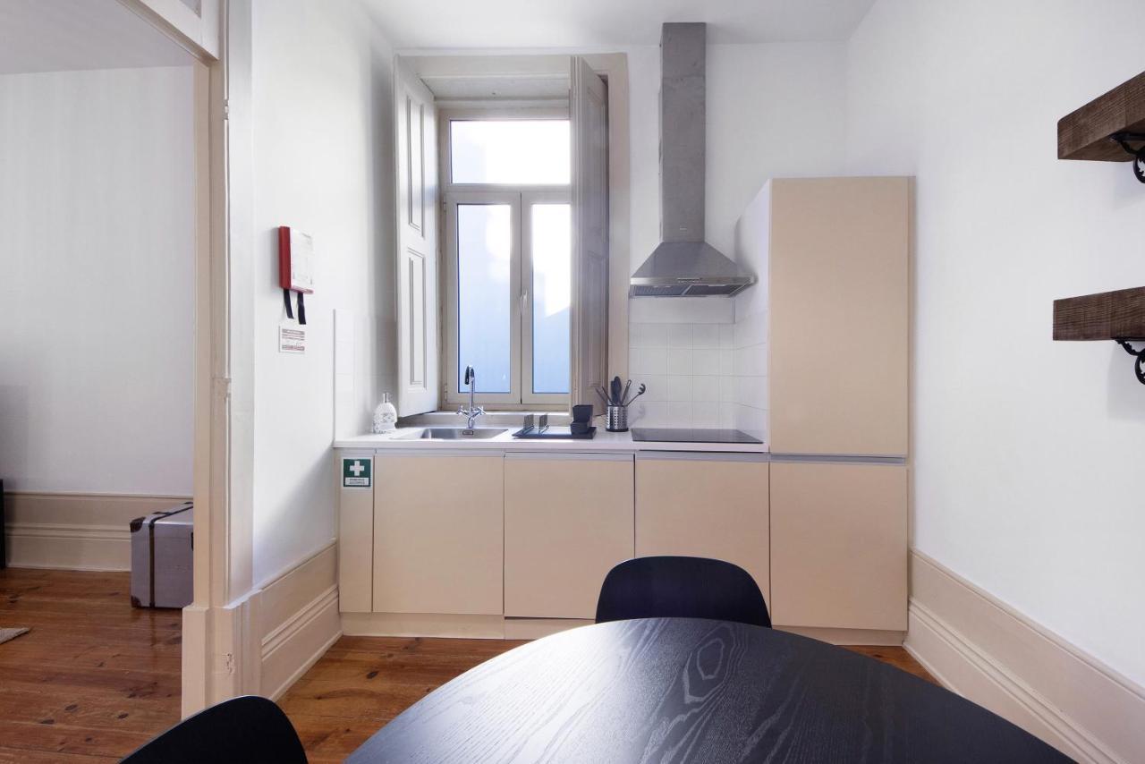 Crooked Floor House - 1St Floor Apartment Порто Екстериор снимка
