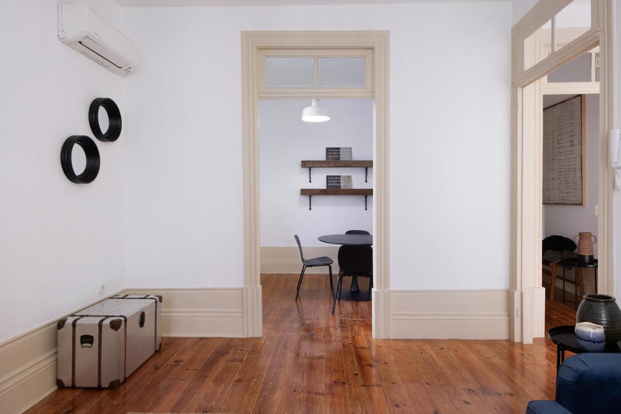 Crooked Floor House - 1St Floor Apartment Порто Екстериор снимка